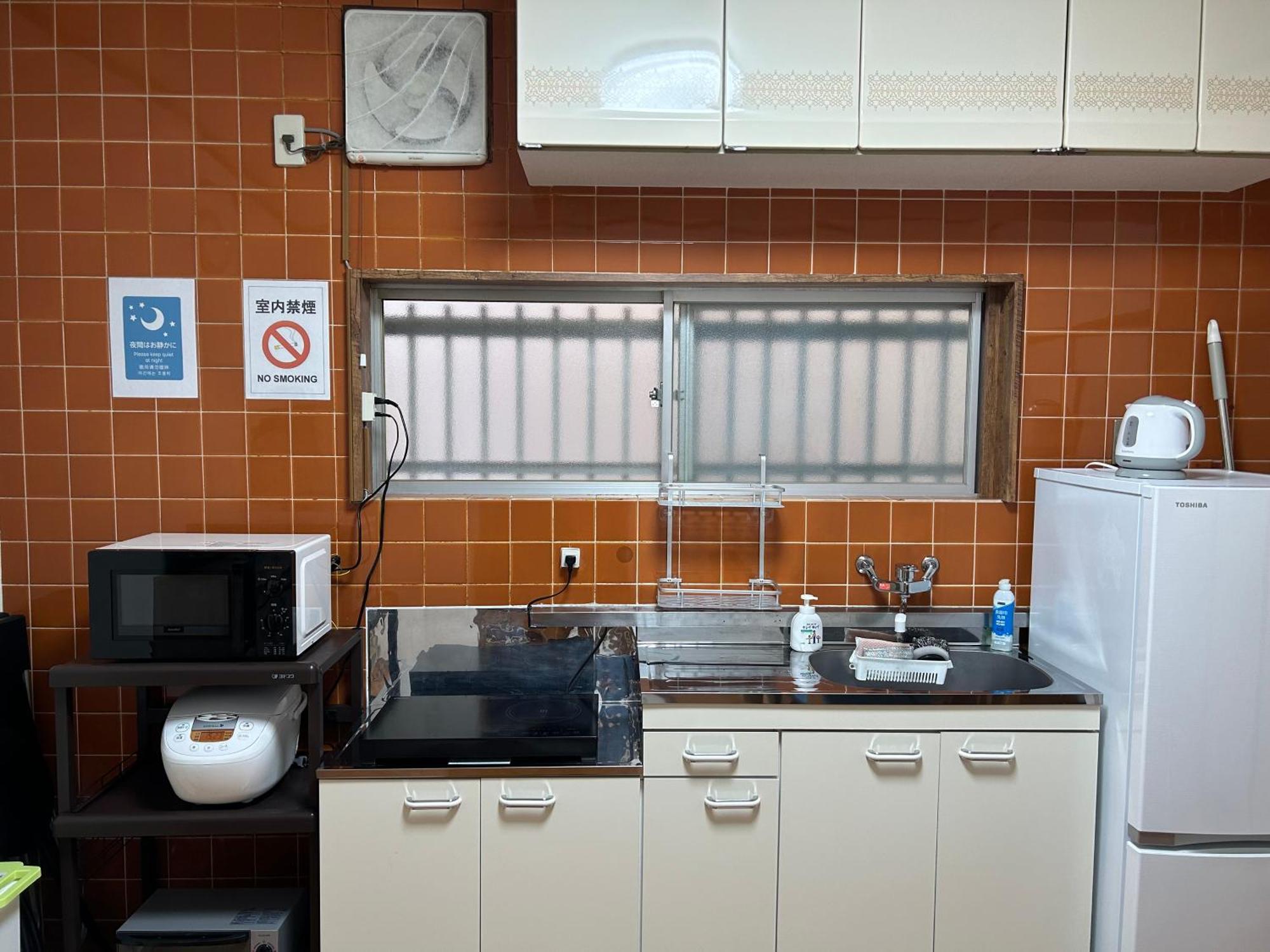 ホテル Kix House Waraku III 和楽三号館 泉佐野市 エクステリア 写真