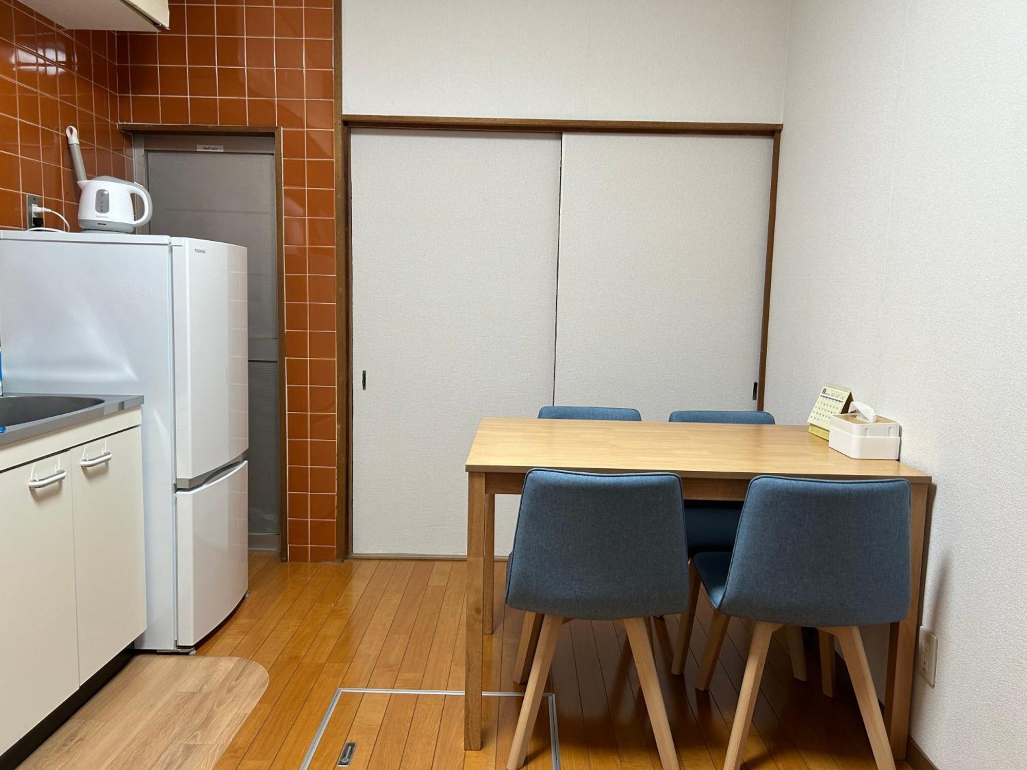 ホテル Kix House Waraku III 和楽三号館 泉佐野市 エクステリア 写真